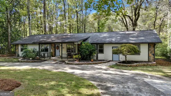 707 Sherwood Drive, Lawrenceville, GA 30046