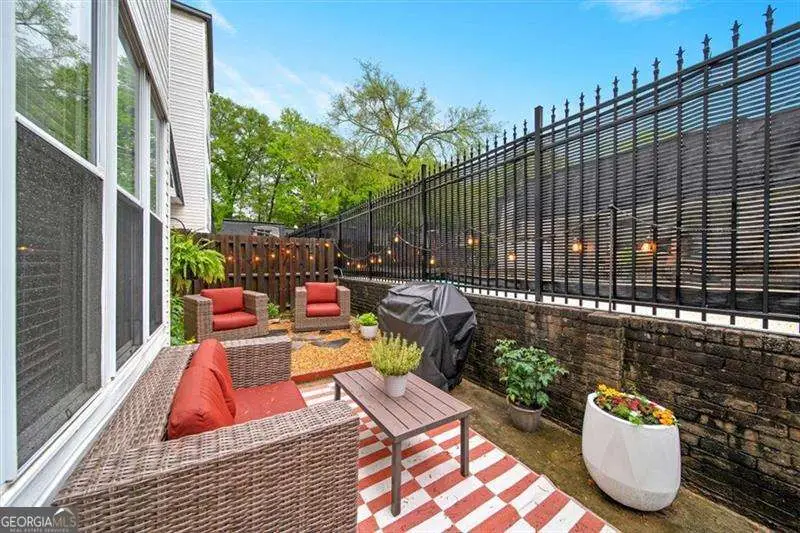 5105 Chemin De Vie, Atlanta, GA 30342 - #1