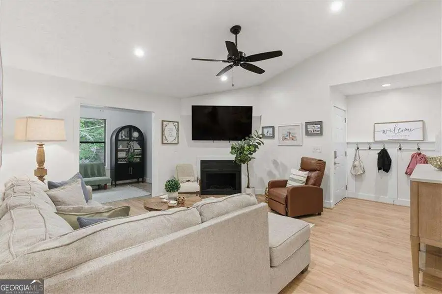 708 Parkaire Crossing, Marietta, GA 30068 - Image #2