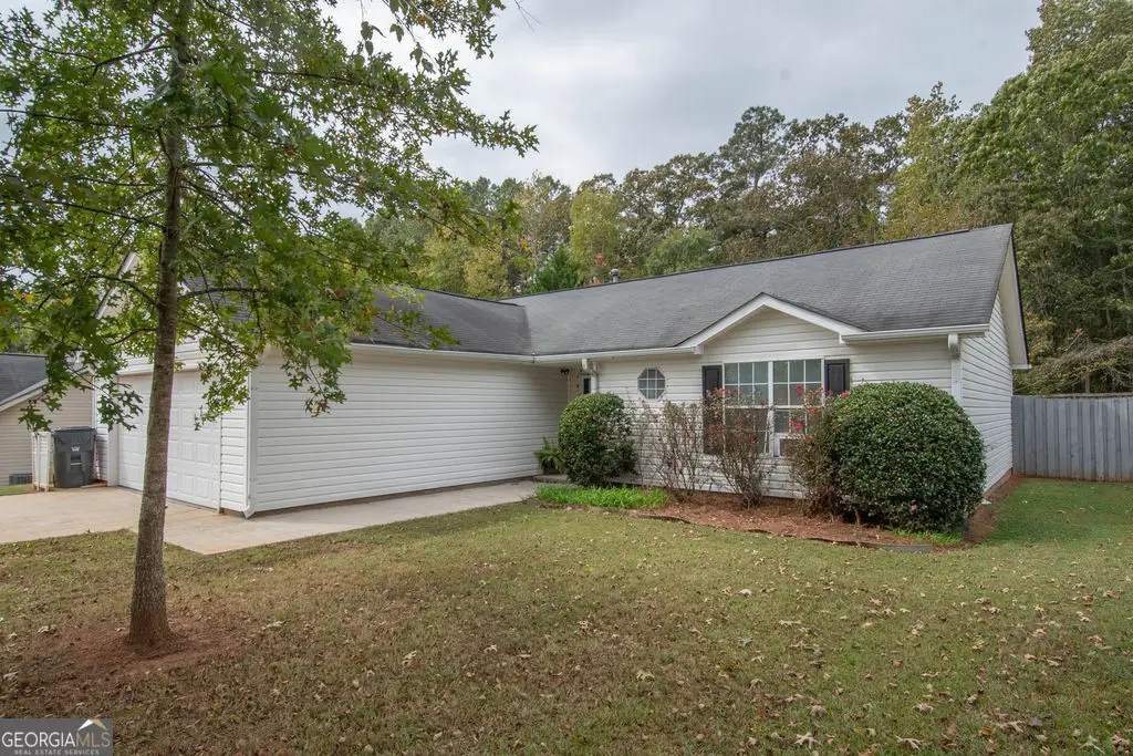 37 Canterbury Drive, Grantville, GA 30220 - Image #1