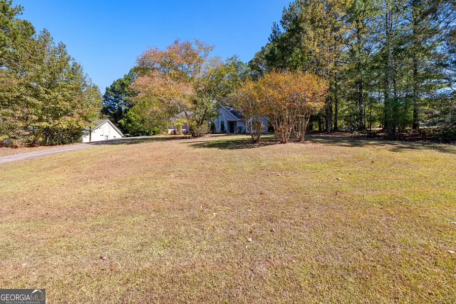 335 Winchester Drive, Sharpsburg, GA 30277 - Image #2