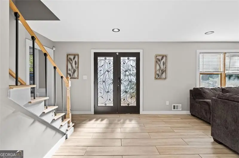 2731 Brackenwood Drive, Snellville, GA 30039 - Image #2