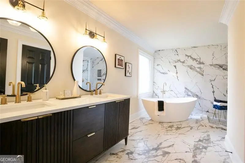 300 Saddle Creek Lane, Roswell, GA 30076 - Image #1