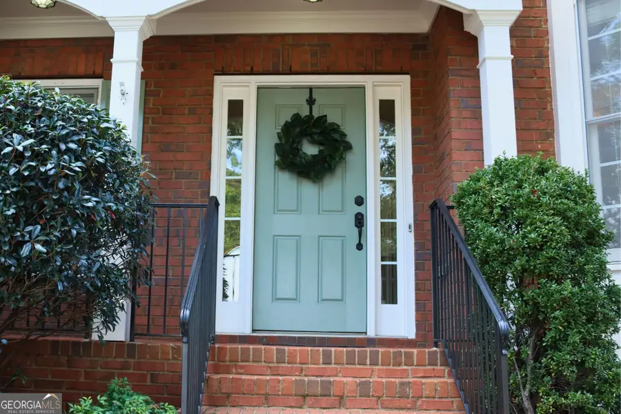 912 Tanners Point Drive, Lawrenceville, GA 30044 - Image #2