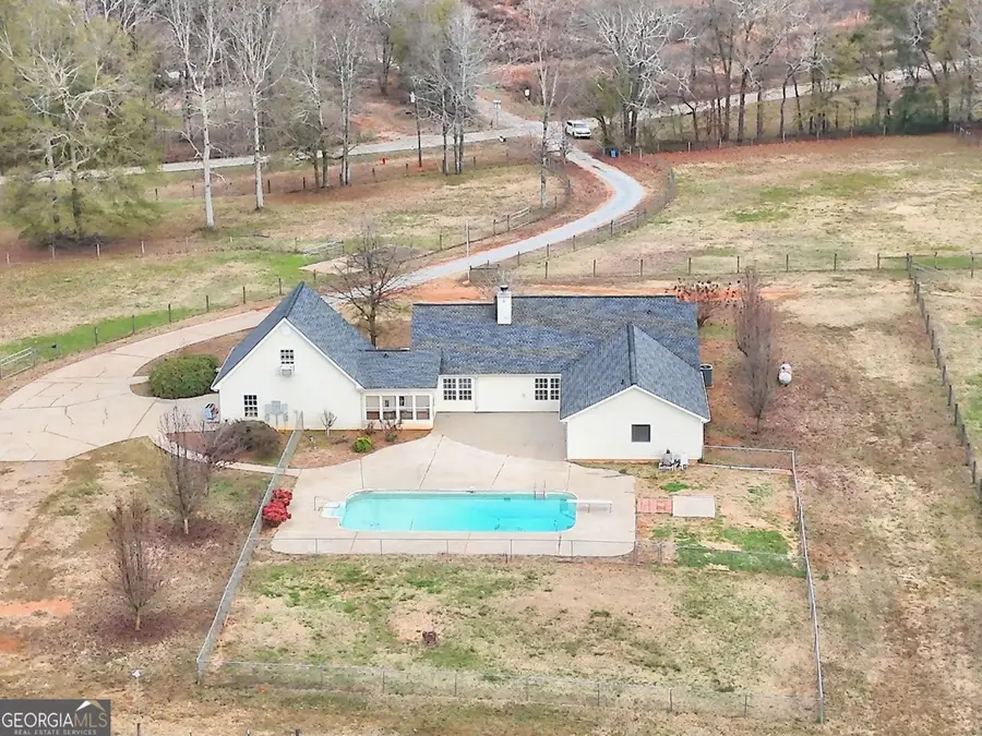 539 B Wilson Road, Commerce, GA 30529 - #2