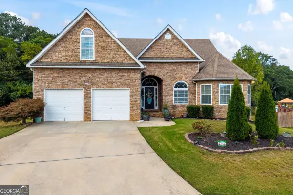330 Brittney Cove, Loganville, GA 30052