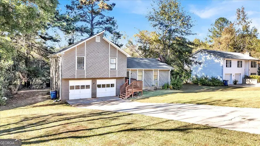 450 Valley Woods Circle Se, Conyers, GA 30094 - Image #2
