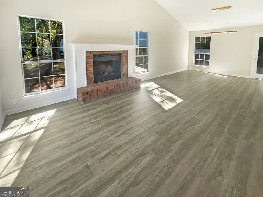 1281 Parkwood Chse Nw, Acworth, GA 30102 - Image #3