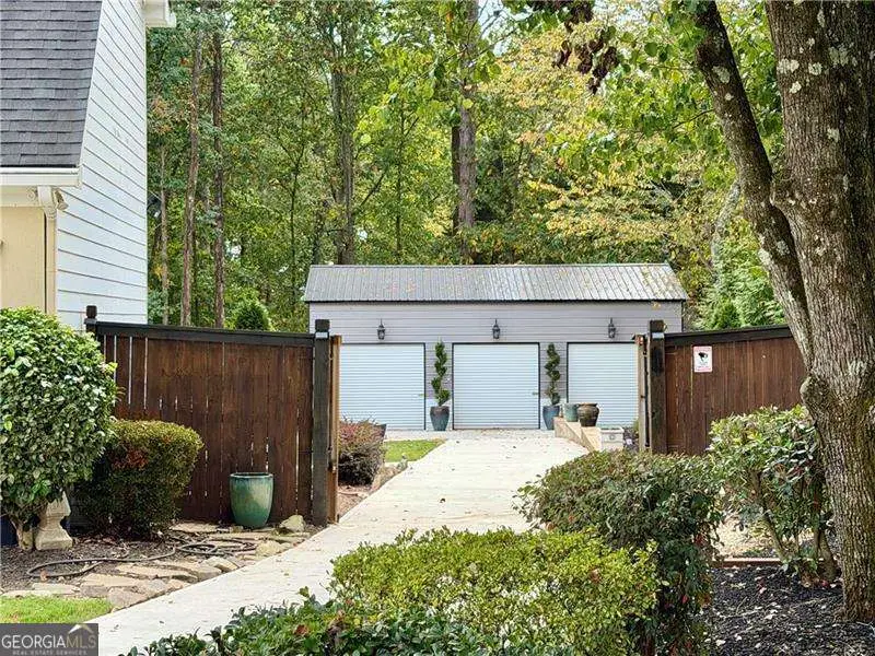 1110 Arya Drive, Roswell, GA 30076 - Image #2