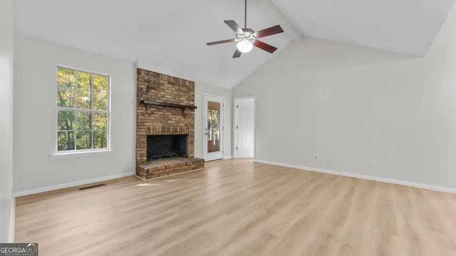 12 Lakemont Drive Se, Silver Creek, GA 30173 - Image #2