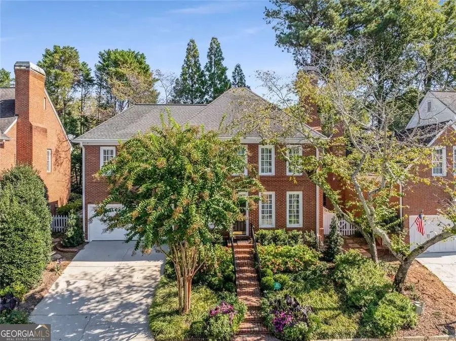 2128 Village Point Ne, Brookhaven, GA 30319 - Image #2