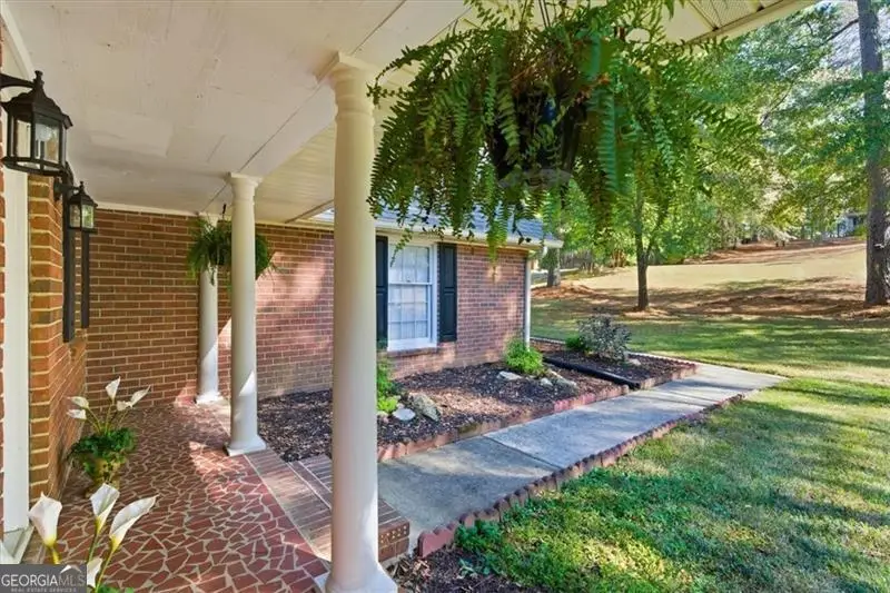 190 Willow Lake Lane, Sharpsburg, GA 30277 - Image #3