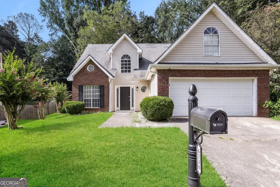 6238 Phillips Lake Court, Lithonia, GA 30058 - Image #2