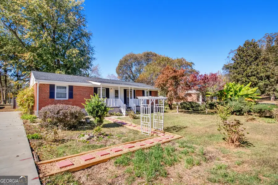 2624 Walnut Road, Gainesville, GA 30506 - Image #2