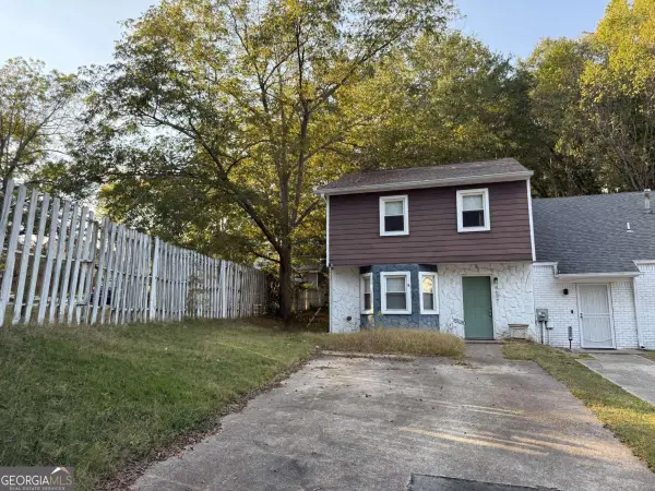 8697 Ashley Way, Douglasville, GA 30134