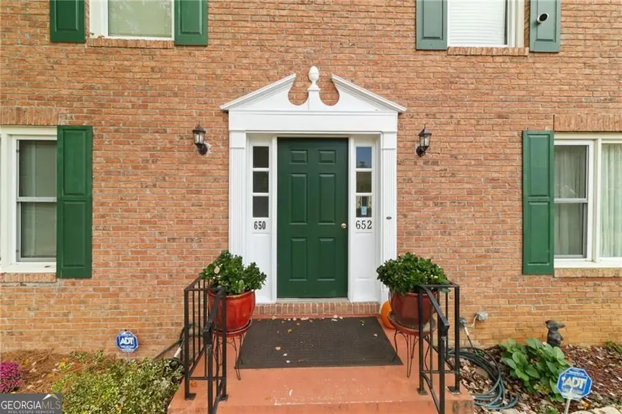 650 Corbin Lake Court, Atlanta, GA 30350 - Image #2
