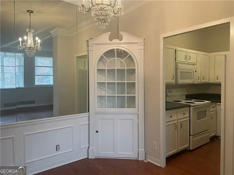 3060 Pharr Court North Nw #123, Atlanta, GA 30305 - Image #3