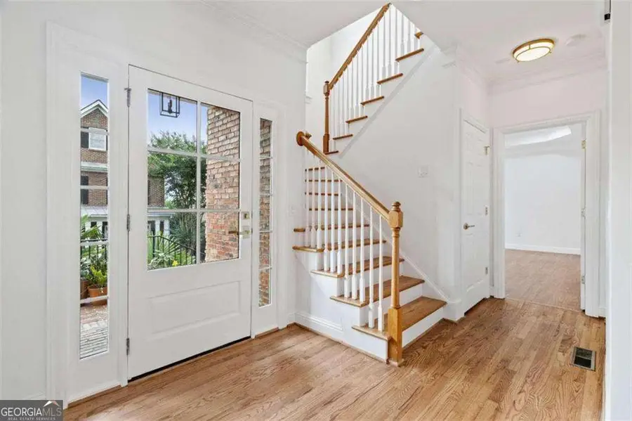 1711 Summit Glen Lane Ne, Atlanta, GA 30329 - Image #3