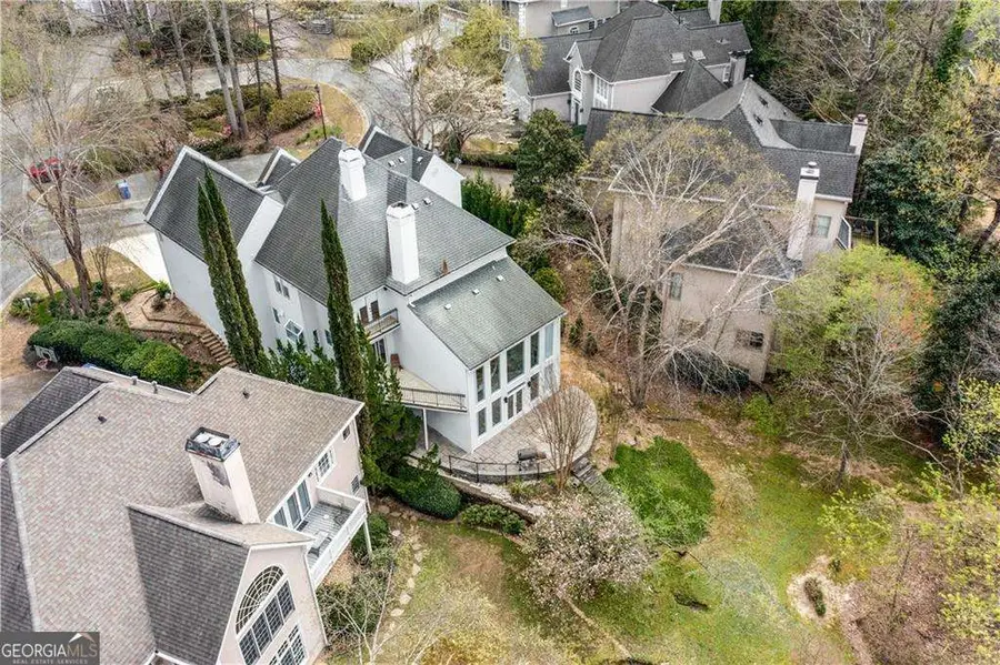 4 Vale Close Ne, Atlanta, GA 30324 - Image #2