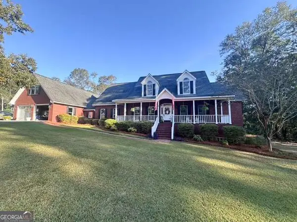 328 W Lincoln Avenue, Lyons, GA 30436