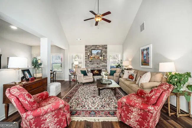 5641 Wooded Valley Way, Flowery Branch, GA 30542 - Image #3