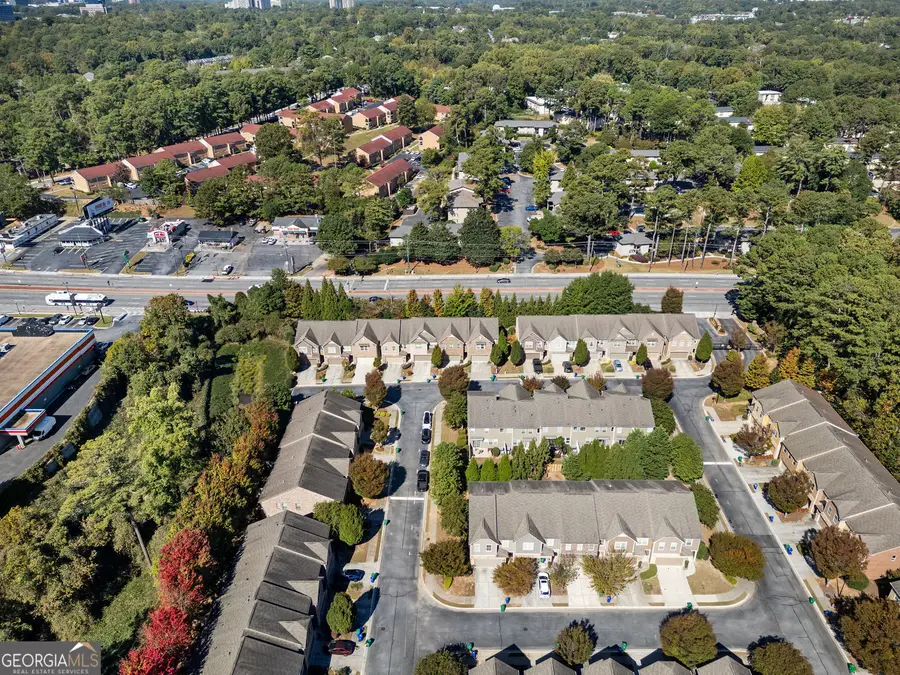 2126 Knoll Place Ne, Atlanta, GA 30329 - Image #3