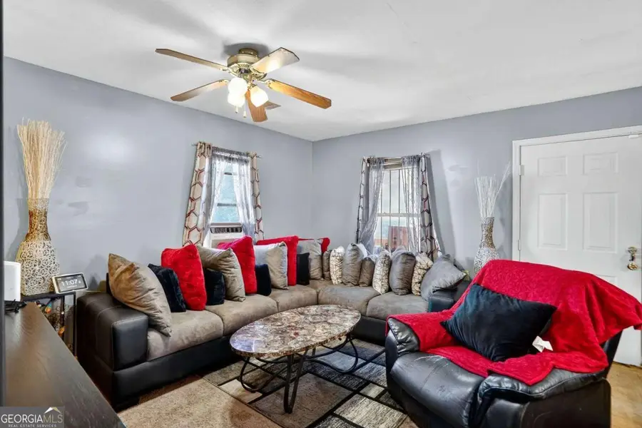 985 Farrington Place Se, Atlanta, GA 30315 - Image #2