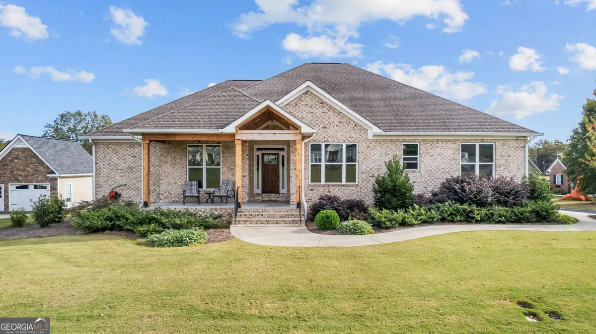 8 Hitchin Post Drive Nw, Rome, GA 30165 - Image #1