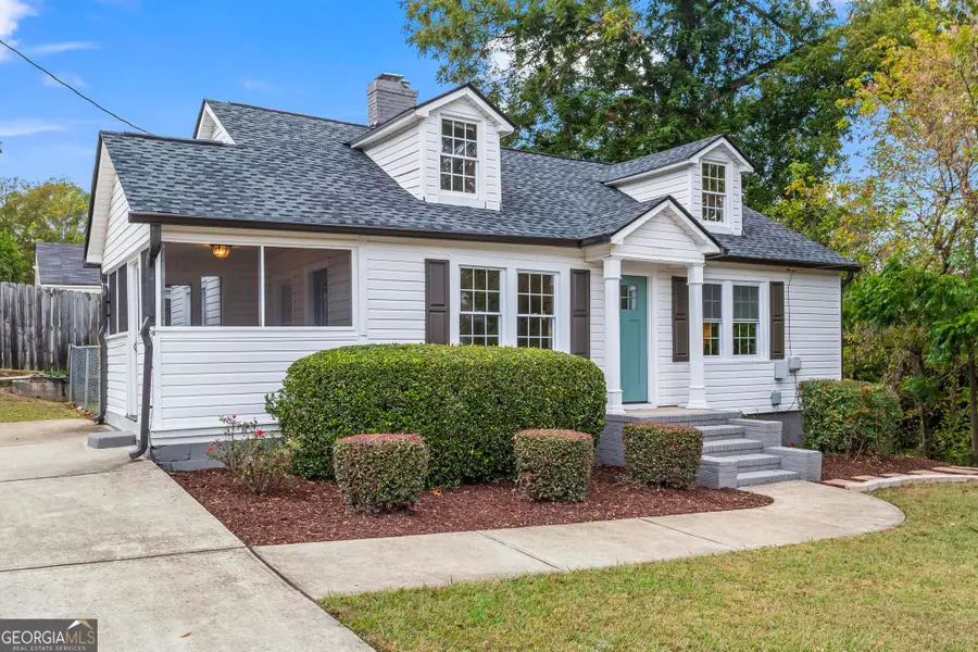 266 Crescent Circle Sw, Marietta, GA 30064 - Image #2