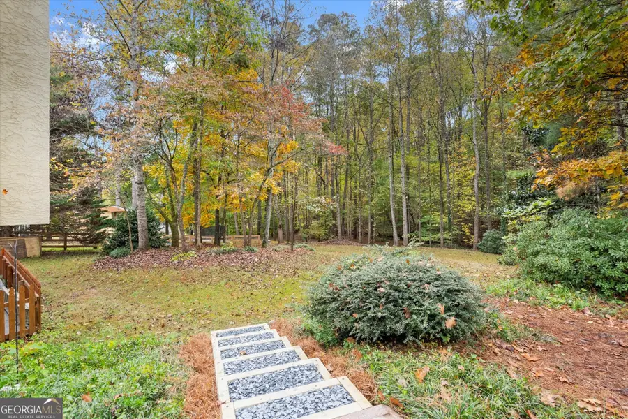 5362 Thornapple Lane Nw, Acworth, GA 30101 - Image #3