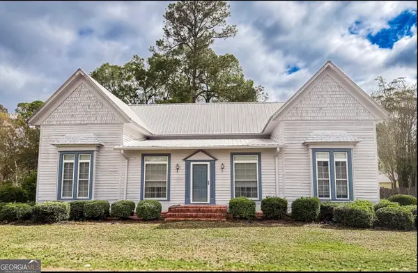 211 Railroad Street, Garfield, GA 30425