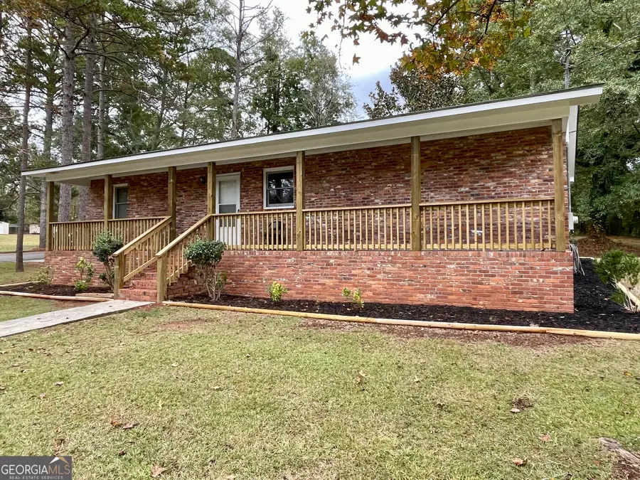 301 Winchester Drive, Eatonton, GA 31024 - Image #3