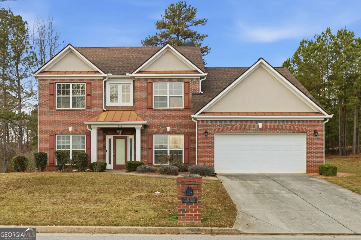 6588 Norcliffe Drive, Stone Mountain, GA 30087 - Image #1