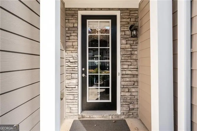 928 Pierce Ivy Court, Lawrenceville, GA 30043 - Image #3