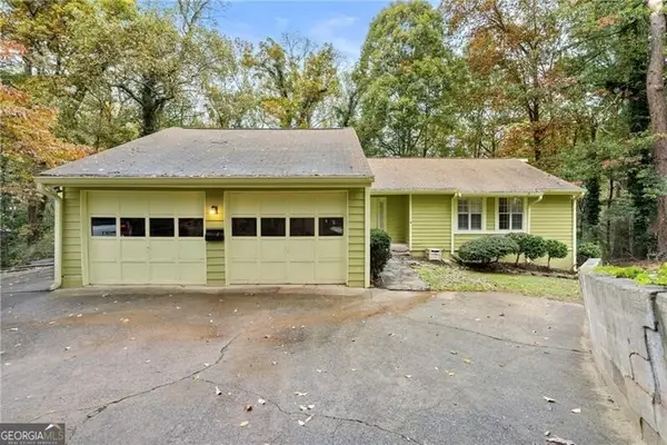 545 Longleaf Drive, Roswell, GA 30075