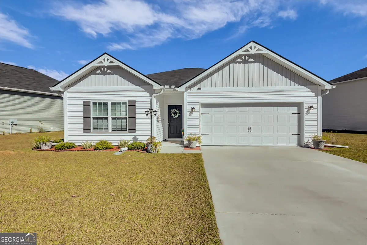217 Brightleaf Circle, Hinesville, GA 31313 - Image #1