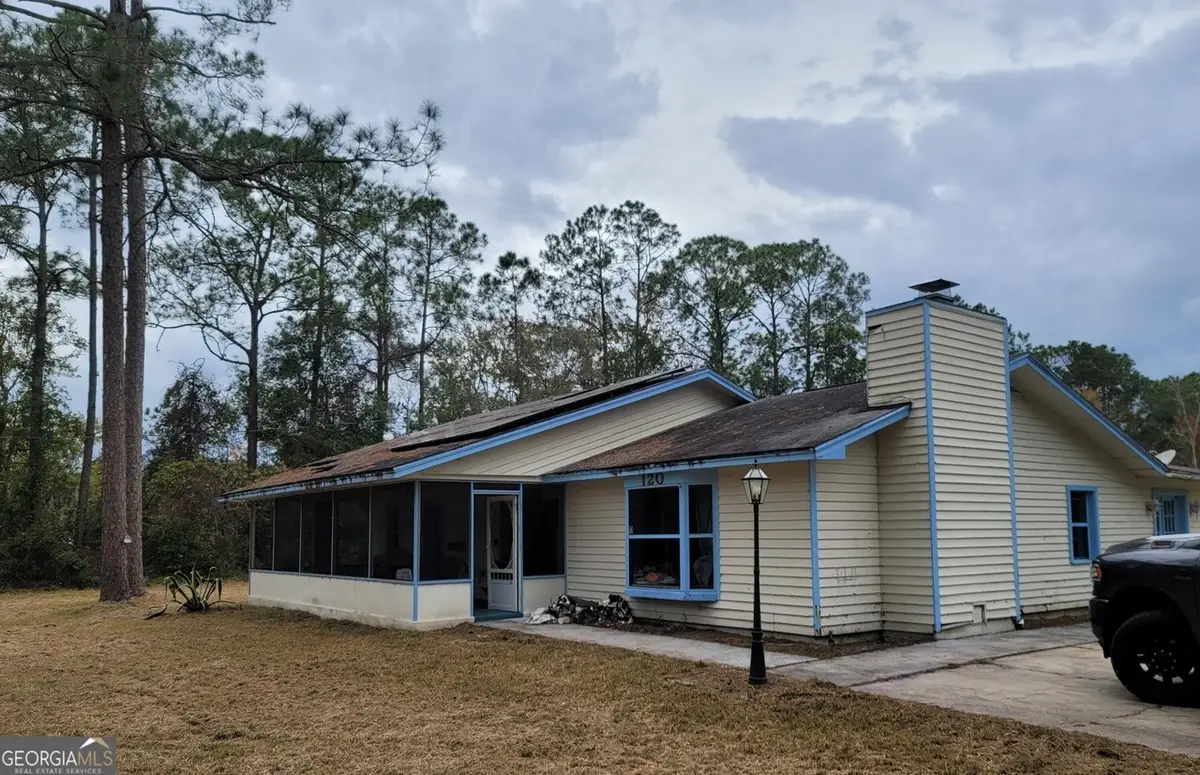 120 W Harbor Drive, Palatka, FL 32177 - Image #1