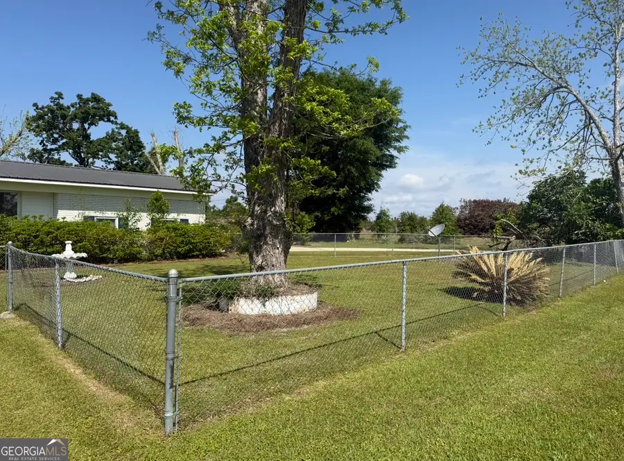 27 Park Lane, Hazlehurst, GA 31539 - Image #3