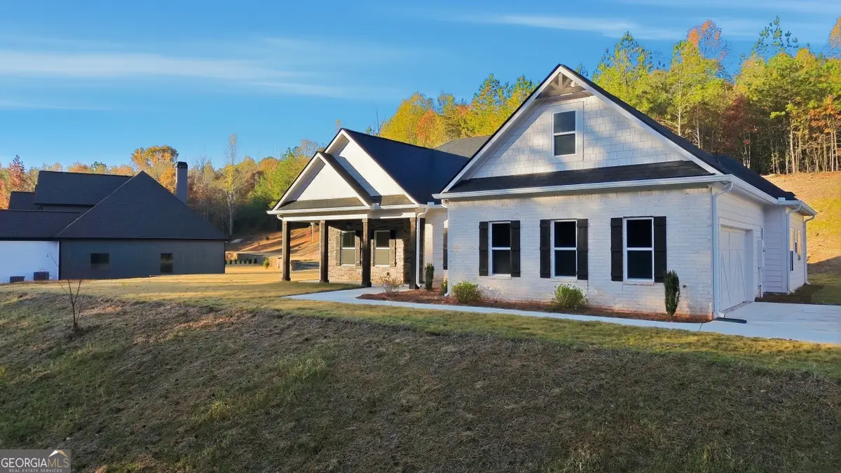327 Ayers Creek Drive, Toccoa, GA 30577 - Image #1