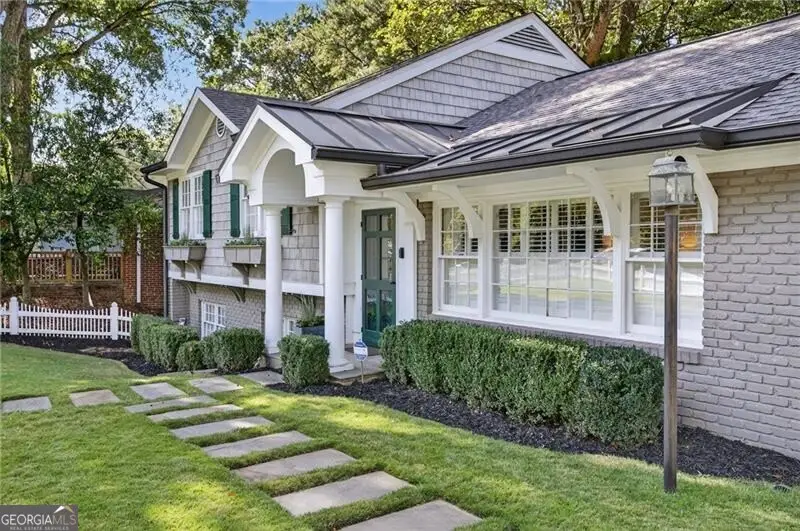 1072 Northcliffe Drive Nw, Atlanta, GA 30318 - Image #3