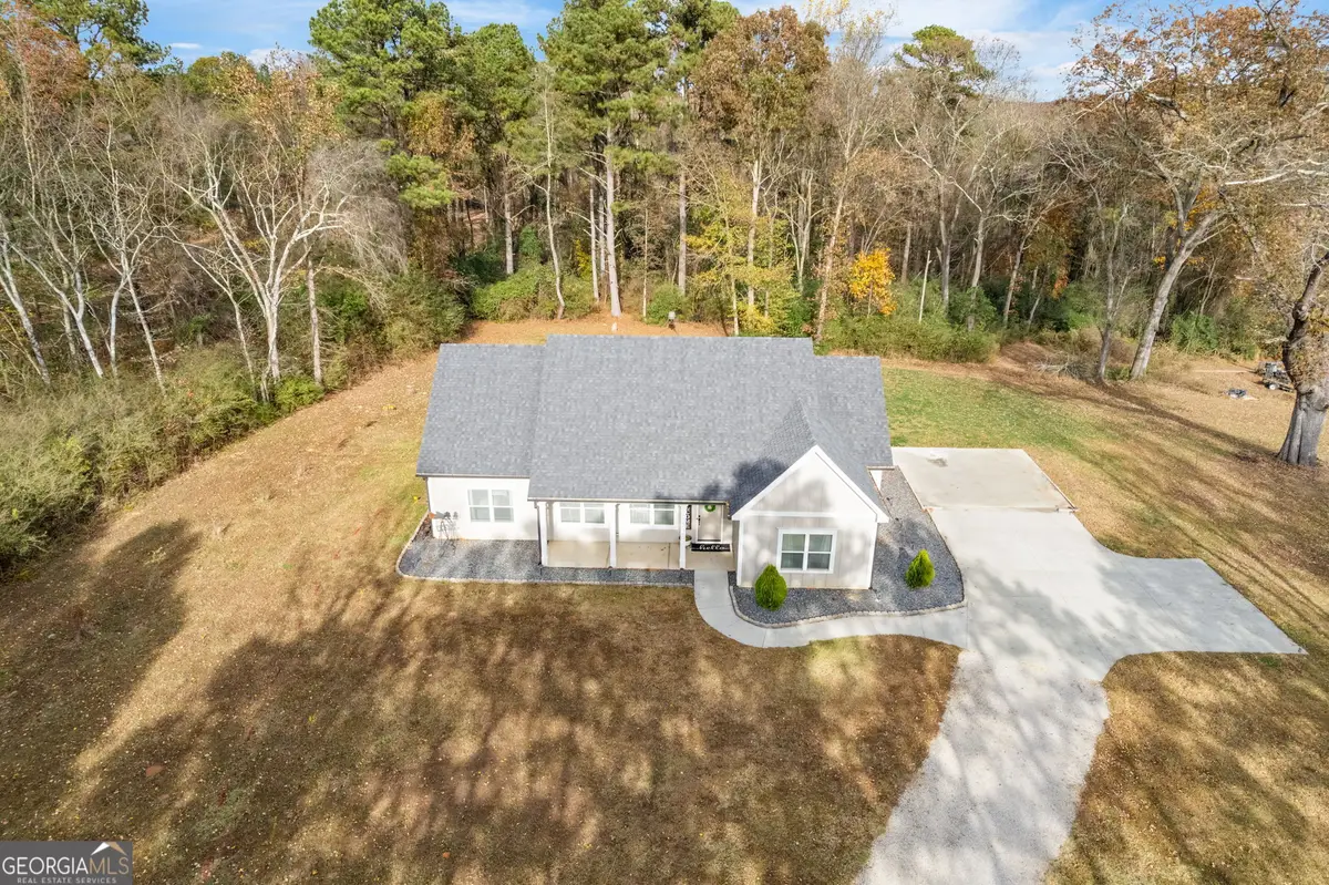 4201 Holly Springs Road, Gillsville, GA 30543 - Image #1