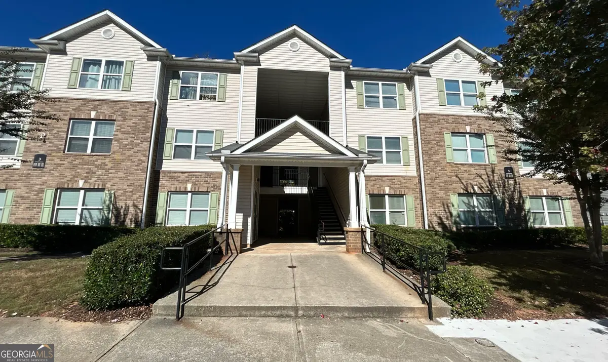 3203 Fairington Ridge Circle, Lithonia, GA 30038 - Image #1