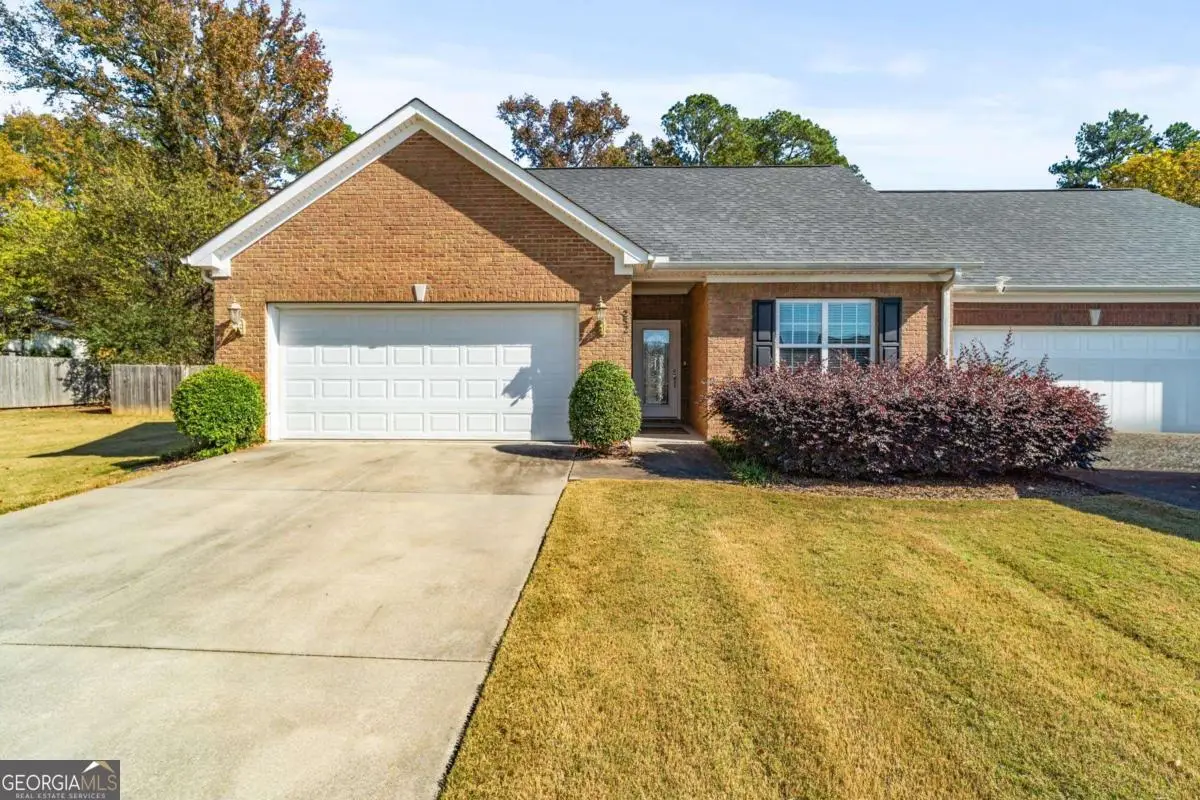 252 Blackwood Place Se, Calhoun, GA 30701 - Image #1