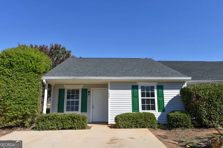 1627 Summerwoods Cir, Griffin, GA 30223 - Image #3