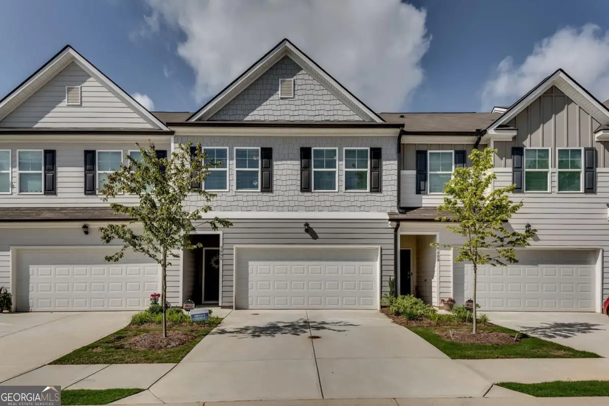 7091 Gladstone Circle, Stonecrest, GA 30037 - Image #1