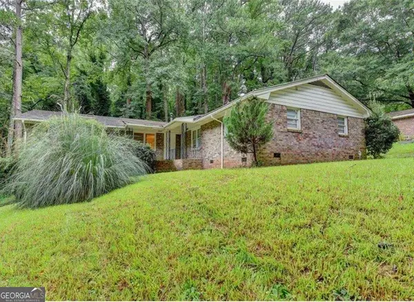 2889 White Oak Drive, Decatur, GA 30032