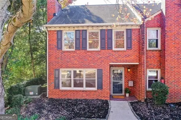 879 Lenox Oaks Circle Ne, Atlanta, GA 30324