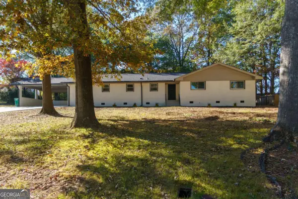 4882 Golden Drive Sw, Mableton, GA 30126