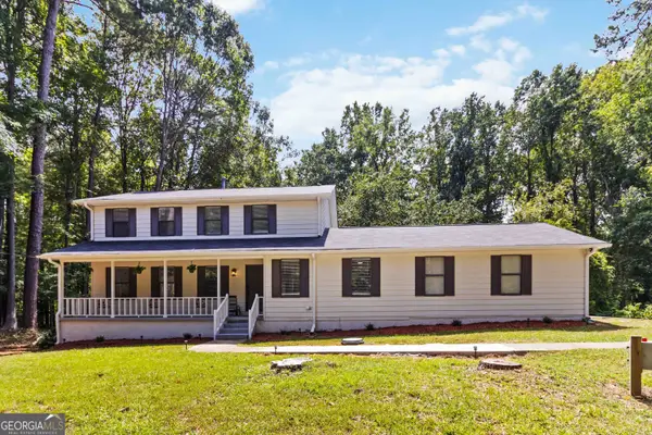 145 Huntcliff Court, Fayetteville, GA 30214