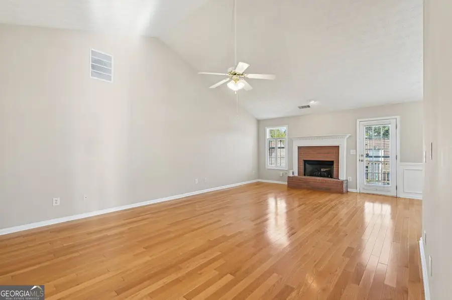 532 Stoneland Place, Lawrenceville, GA 30046 - Image #2
